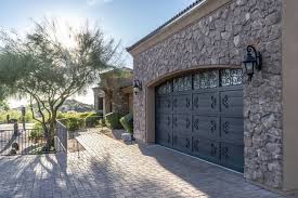 6 Expert tips on how to custom make your garage door?