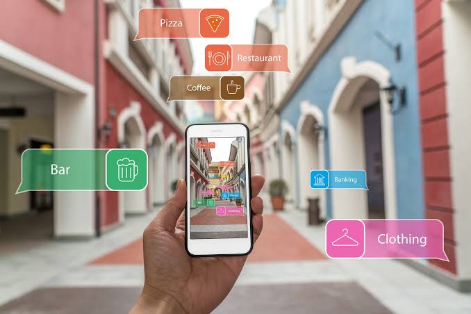 The Role of Mobile Apps in the Future of Augmented Reality and Virtual Reality