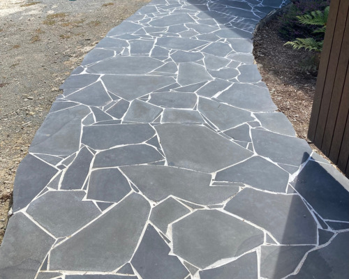 Crazy Paving Trends in Melbourne: What’s Hot and What’s Not