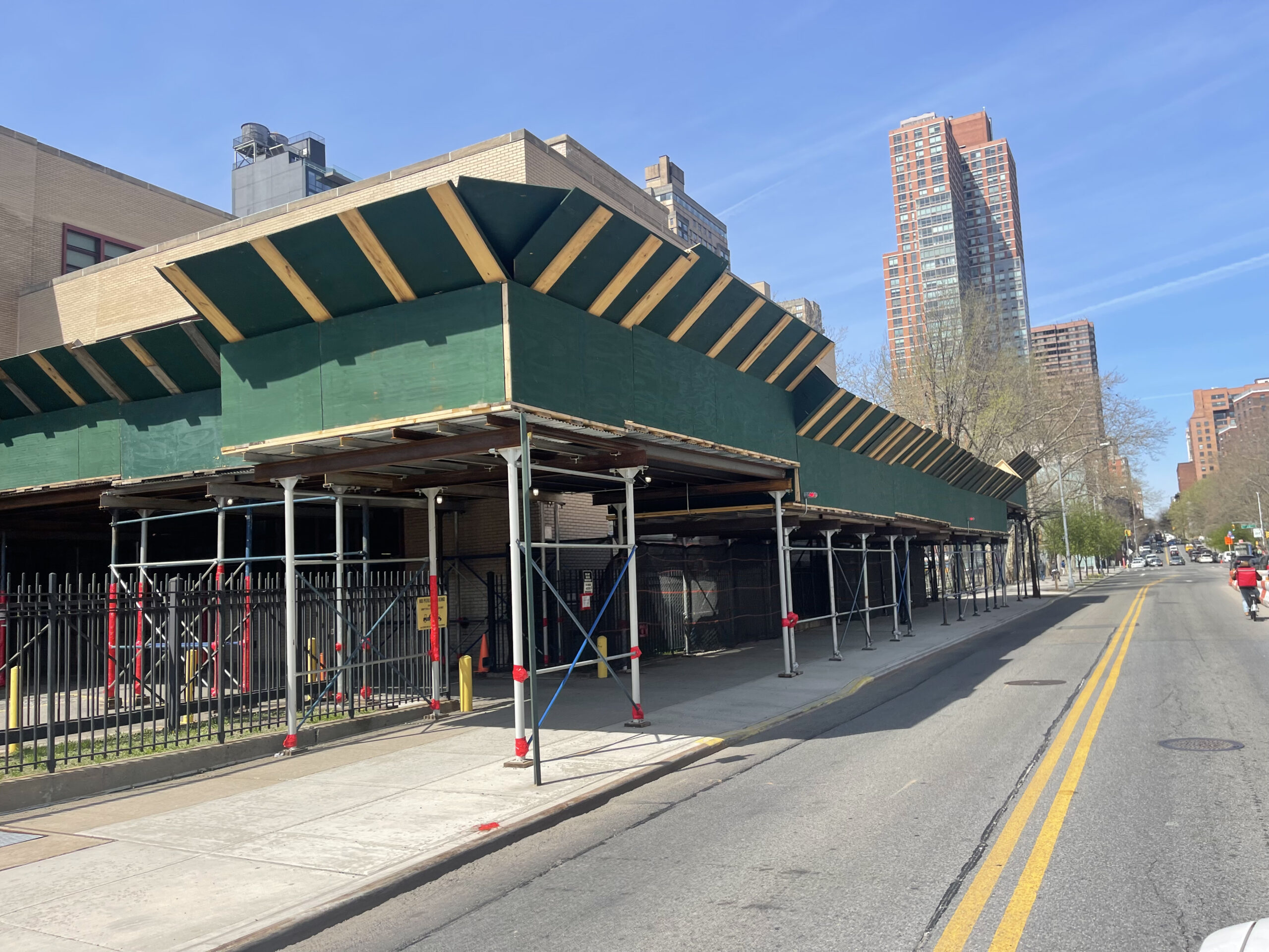 Best Sidewalk Shed & Scaffolding: A Name You Can Trust