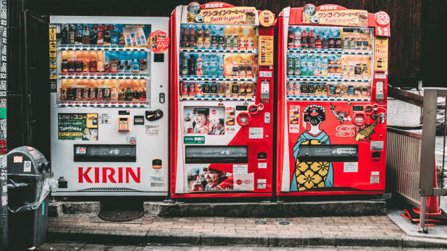 12 Steps for Using Smart Vending Machines to Start a Cupcake Vending Machine Business