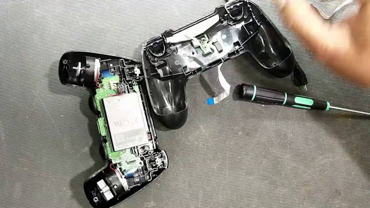 DIY Electronics Repairs: PS4 Controller not Charging No lights