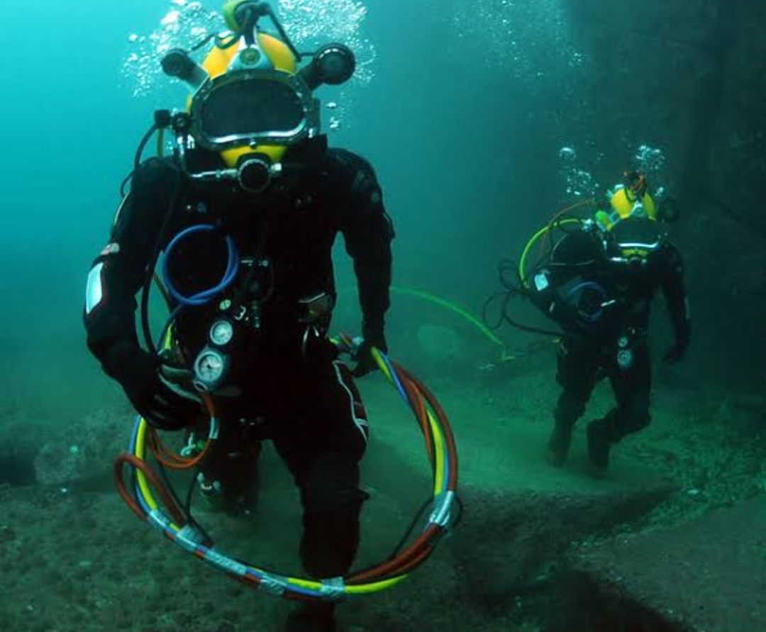 Commercial Diving Services 